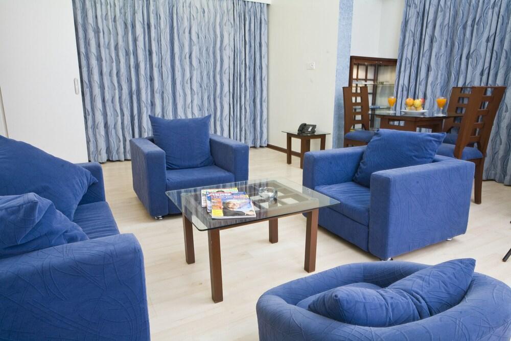 The President Hotel Shivajinagar Пуна Экстерьер фото