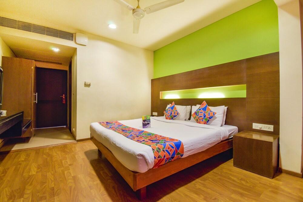 The President Hotel Shivajinagar Пуна Экстерьер фото