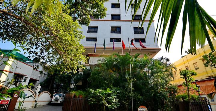 The President Hotel Shivajinagar Пуна Экстерьер фото
