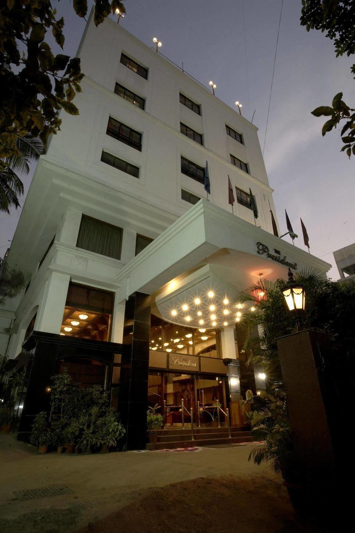 The President Hotel Shivajinagar Пуна Экстерьер фото